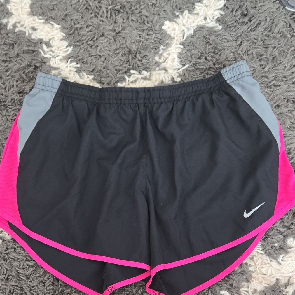 Nike Women's Black and Pink Dri-fit Shorts